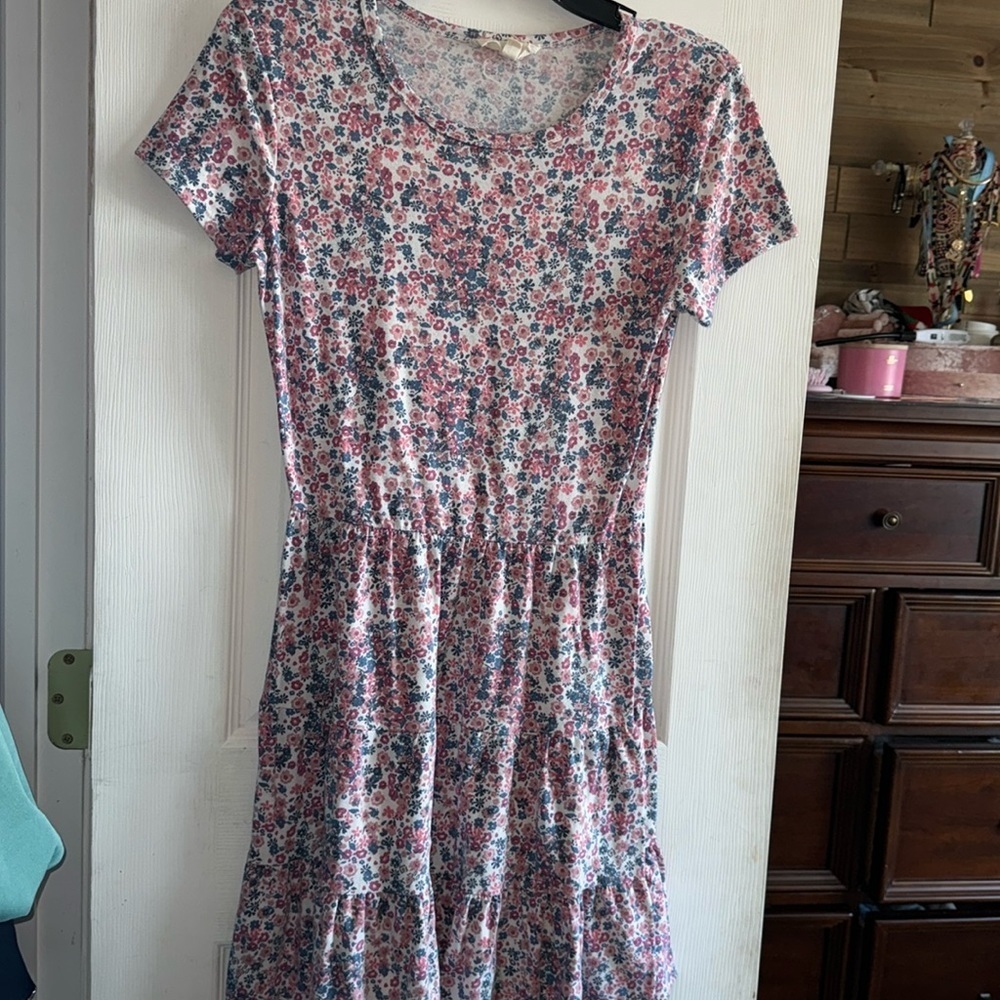 MIDI WOMENS DRESS SIZE MEDIUM